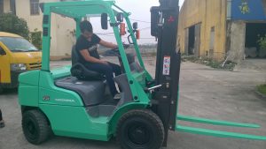 thiet bi xe nang hanh ho tro tot nhat