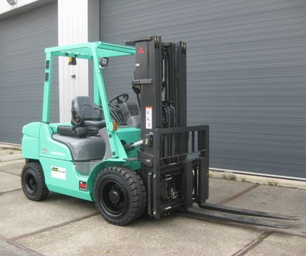 #1 Những nguyên tắc an toàn xe nâng phải tuân thủ khi vận hình