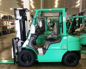 Xe nâng Vĩnh Phúc giúp tiết kiệm thời gian cho doanh nghiệp